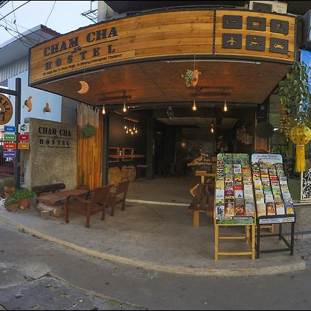 Cham Cha Hostel Chiang Mai Exteriör bild