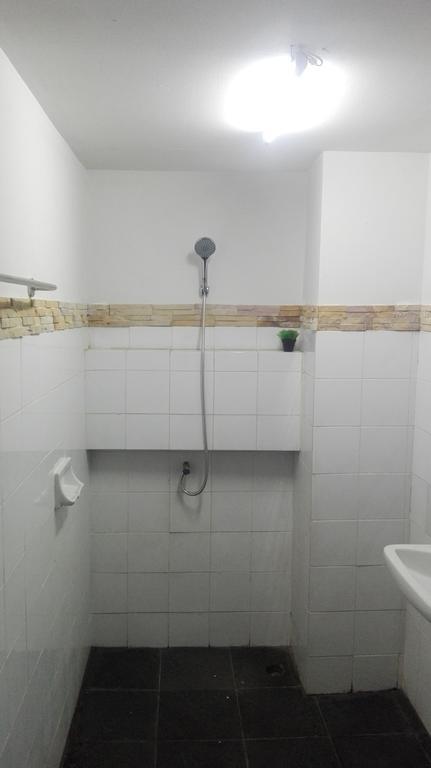 Cham Cha Hostel Chiang Mai Rum bild